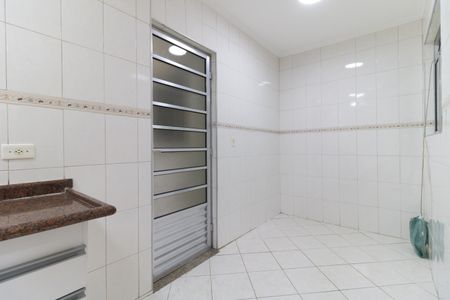 Casa à venda com 124m², 4 quartos e 2 vagas Casa à venda com 124m², 4 quartos e 2 vagasCozinha