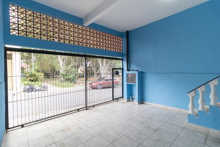 Casa à venda com 124m², 4 quartos e 2 vagas Casa à venda com 124m², 4 quartos e 2 vagasGaragem