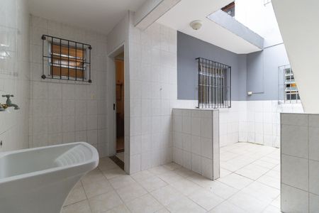 Casa à venda com 124m², 4 quartos e 2 vagas Casa à venda com 124m², 4 quartos e 2 vagasLavanderia