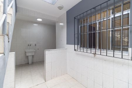 Casa à venda com 124m², 4 quartos e 2 vagas Casa à venda com 124m², 4 quartos e 2 vagasQuintal