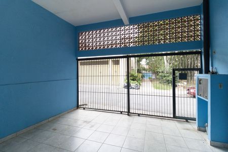 Casa à venda com 124m², 4 quartos e 2 vagas Casa à venda com 124m², 4 quartos e 2 vagasGaragem