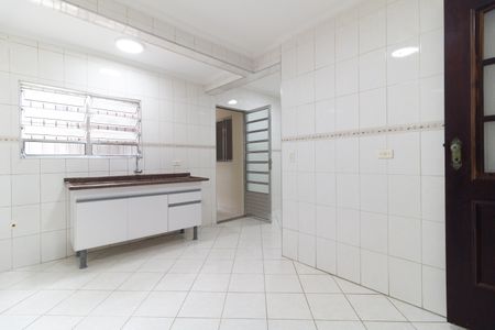 Casa à venda com 124m², 4 quartos e 2 vagas Casa à venda com 124m², 4 quartos e 2 vagasCozinha