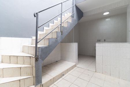 Casa à venda com 124m², 4 quartos e 2 vagas Casa à venda com 124m², 4 quartos e 2 vagasQuintal