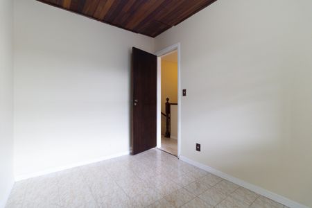 Casa à venda com 124m², 4 quartos e 2 vagas Casa à venda com 124m², 4 quartos e 2 vagasQuarto 2