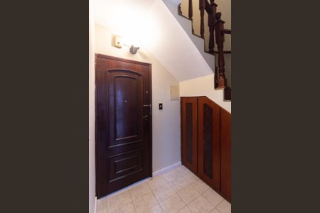 Casa à venda com 124m², 4 quartos e 2 vagas Casa à venda com 124m², 4 quartos e 2 vagasEntrada