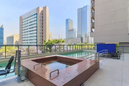 Studio à venda com 24m², 1 quarto e sem vagaÁrea comum - Piscina