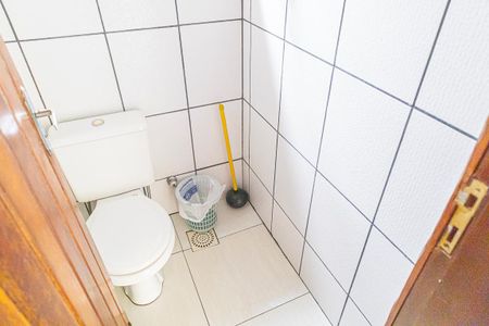 Casa à venda com 400m², 4 quartos e 15 vagas Casa à venda com 400m², 4 quartos e 15 vagasLavabo