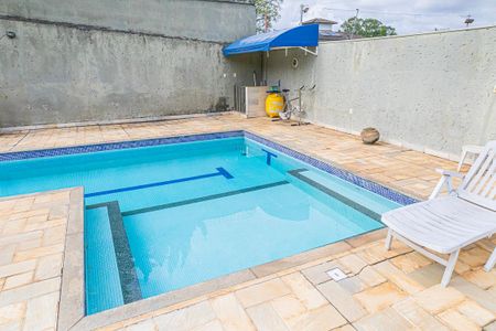 Casa à venda com 400m², 4 quartos e 15 vagas Casa à venda com 400m², 4 quartos e 15 vagasPiscina / area externa