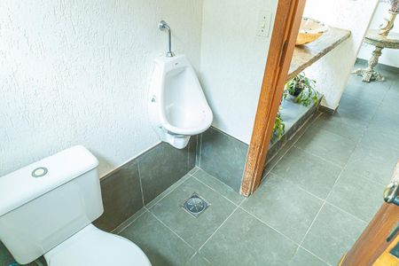 Casa à venda com 400m², 4 quartos e 15 vagas Casa à venda com 400m², 4 quartos e 15 vagasLavabo