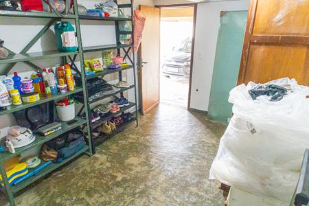 Casa à venda com 400m², 4 quartos e 15 vagas Casa à venda com 400m², 4 quartos e 15 vagasDispensa