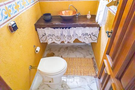 Casa à venda com 400m², 4 quartos e 15 vagas Casa à venda com 400m², 4 quartos e 15 vagasLavabo