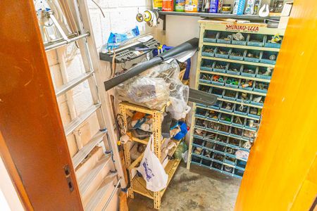 Casa à venda com 400m², 4 quartos e 15 vagas Casa à venda com 400m², 4 quartos e 15 vagasDispensa de serviço