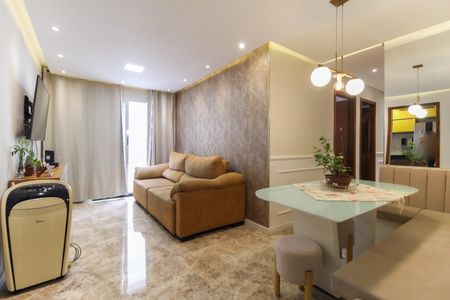 Sala de apartamento à venda com 3 quartos, 64m² em Itaquera, São Paulo