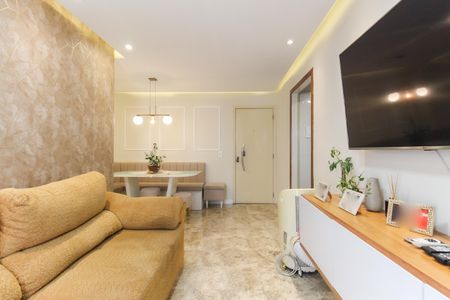 Sala de apartamento à venda com 3 quartos, 64m² em Itaquera, São Paulo