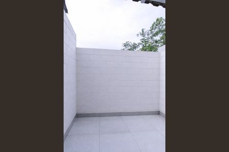 Casa de condomínio para alugar com 59m², 2 quartos e 1 vagaArea de serviço/Quintal dos fundos (Ilustrativo)