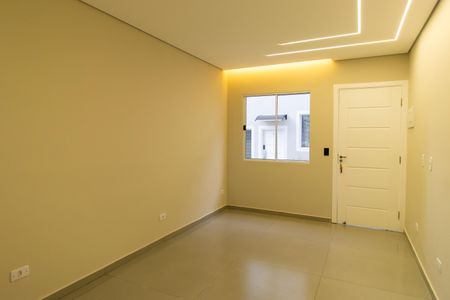 Sala de casa de condomínio para alugar com 2 quartos, 60m² em Quinta dos Angicos, Cotia