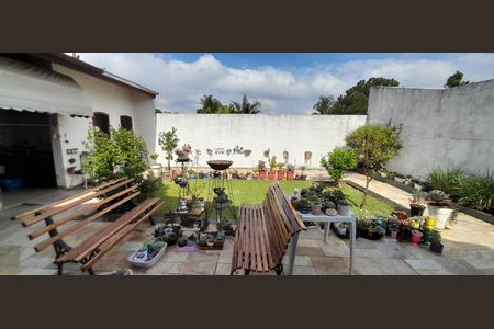 Casa para alugar com 249m², 3 quartos e 4 vagasQuintal