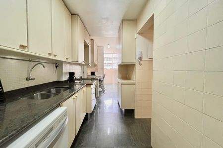 Apartamento para alugar com 109m², 3 quartos e 2 vagas Apartamento para alugar com 109m², 3 quartos e 2 vagasCOZINHA