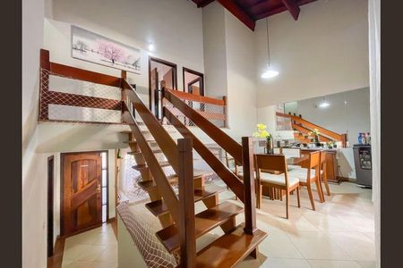 Casa à venda com 380m², 5 quartos e 6 vagasSala de Jantar