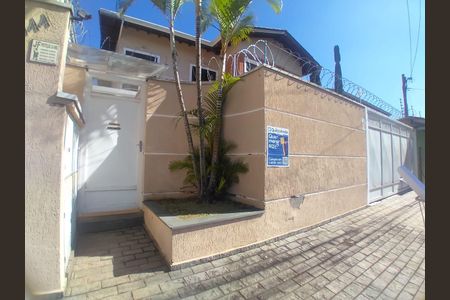 Casa à venda com 380m², 5 quartos e 6 vagasFachada com PLACA