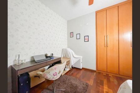 Casa à venda com 380m², 5 quartos e 6 vagasQuarto 4