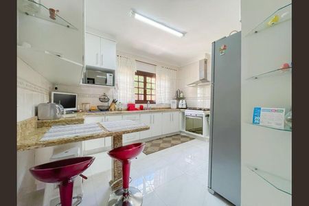 Casa à venda com 380m², 5 quartos e 6 vagasCozinha