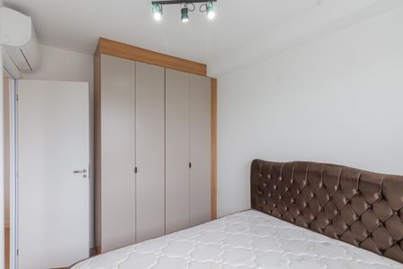 Quarto de kitnet/studio para alugar com 1 quarto, 28m² em Indianópolis, São Paulo