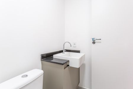 Studio para alugar com 25m², 1 quarto e sem vaga Studio para alugar com 25m², 1 quarto e sem vagaBanheiro