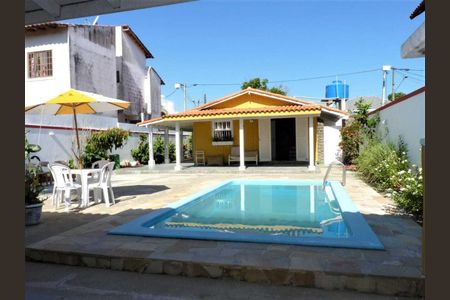 Casa para alugar com 90m², 2 quartos e 3 vagasQuintal