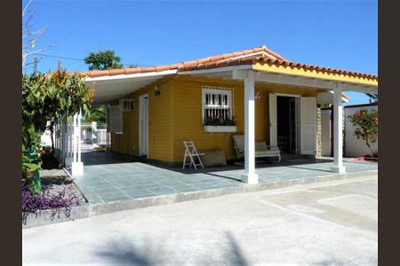 Casa para alugar com 90m², 2 quartos e 3 vagasQuintal