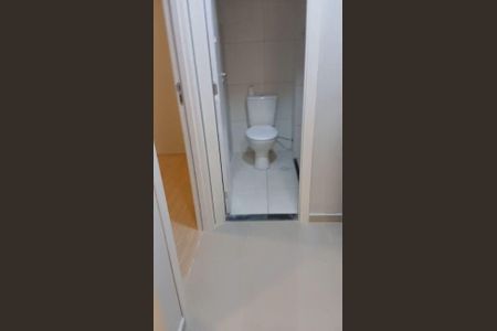 Apartamento para alugar com 38m², 2 quartos e sem vaga Apartamento para alugar com 38m², 2 quartos e sem vagaBanheiro