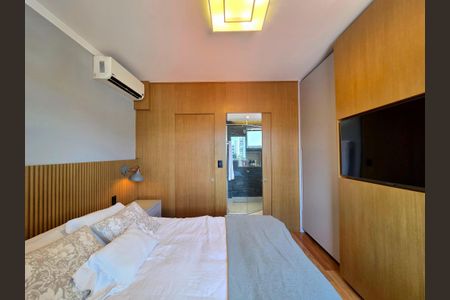 Apartamento à venda com 120m², 3 quartos e 1 vagaSuíte 