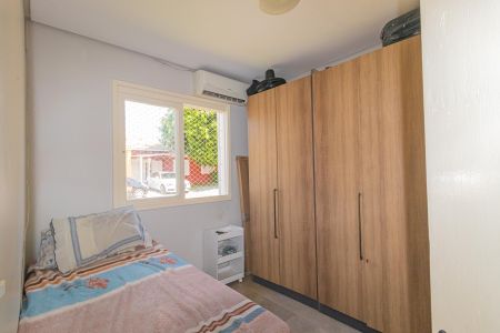 Casa de condomínio à venda com 80m², 2 quartos e 2 vagasQuarto