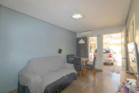 Casa de Condomínio à venda com 2 quartos, 80m² em Rio Branco, Canoas