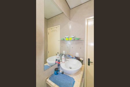 Casa de condomínio à venda com 80m², 2 quartos e 2 vagasBanheiro Social