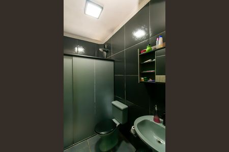 Casa à venda com 202m², 4 quartos e 2 vagasBanheiro 2