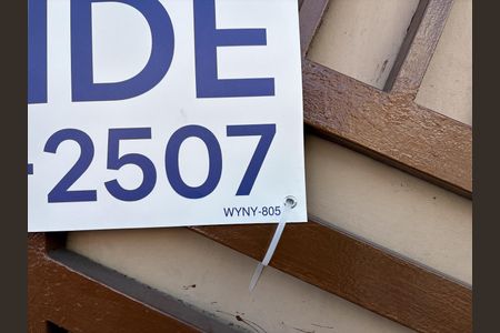 Casa à venda com 202m², 4 quartos e 2 vagasPlaca instalada