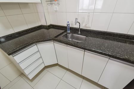 Apartamento para alugar com 68m², 2 quartos e 1 vaga Apartamento para alugar com 68m², 2 quartos e 1 vagaCozinha