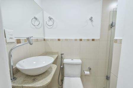Apartamento para alugar com 68m², 2 quartos e 1 vaga Apartamento para alugar com 68m², 2 quartos e 1 vagaBanheiro