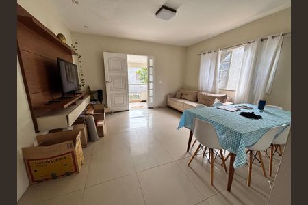 Sala de casa para alugar com 3 quartos, 130m² em Recreio dos Bandeirantes, Rio de Janeiro