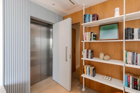 Apartamento à venda com 167m², 3 quartos e 3 vagas Apartamento à venda com 167m², 3 quartos e 3 vagasSala