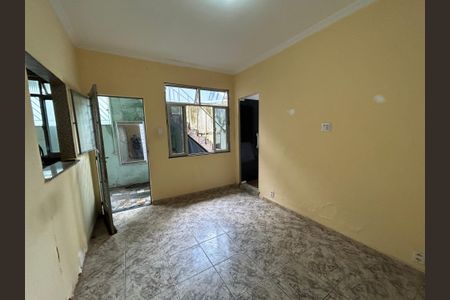 Sala de casa para alugar com 2 quartos, 60m² em Osvaldo Cruz, Rio de Janeiro