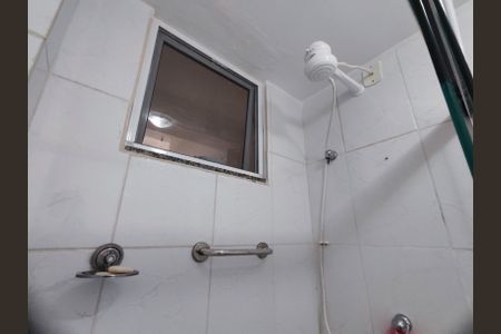 Apartamento para alugar com 60m², 2 quartos e 1 vaga Apartamento para alugar com 60m², 2 quartos e 1 vagaBanheiro social
