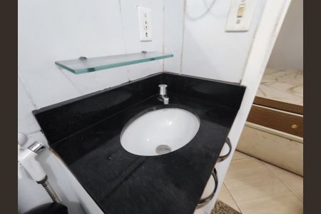 Apartamento para alugar com 60m², 2 quartos e 1 vaga Apartamento para alugar com 60m², 2 quartos e 1 vagaBanheiro da Suíte