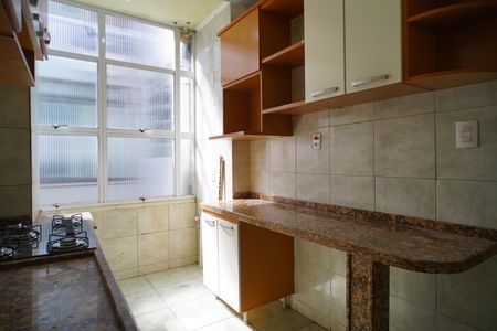 Apartamento à venda com 61m², 2 quartos e sem vagaCozinha 