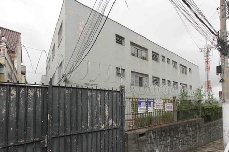 Apartamento para alugar com 99m², 2 quartos e 1 vaga Apartamento para alugar com 99m², 2 quartos e 1 vagaFachada