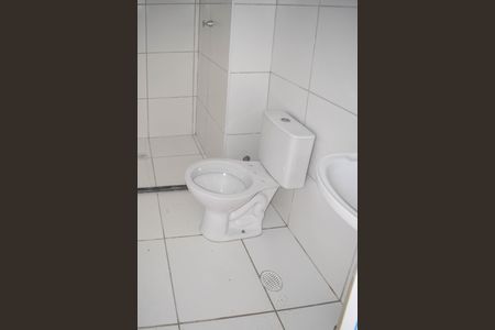 Banheiro de kitnet/studio para alugar com 1 quarto, 24m² em Tatuapé, São Paulo