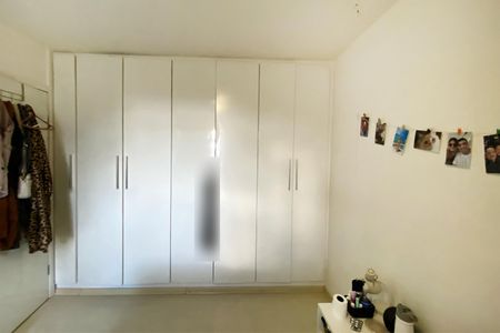 Apartamento à venda com 80m², 3 quartos e 1 vagaQuarto 2
