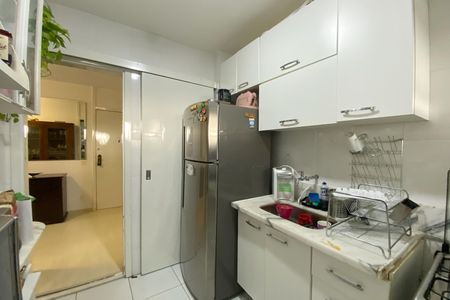Apartamento à venda com 80m², 3 quartos e 1 vagaCozinha