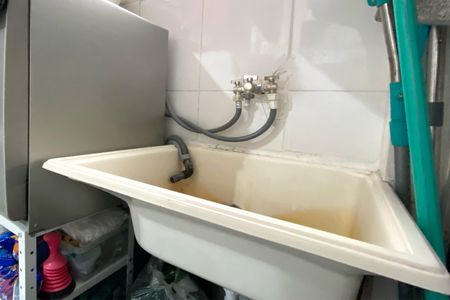 Apartamento à venda com 80m², 3 quartos e 1 vagaÁrea de Serviço